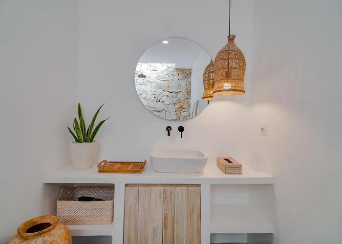 Villa Amritaz Uluwatu, Private Pool & Bbq, Premium Sound, 7 Min To Melasti