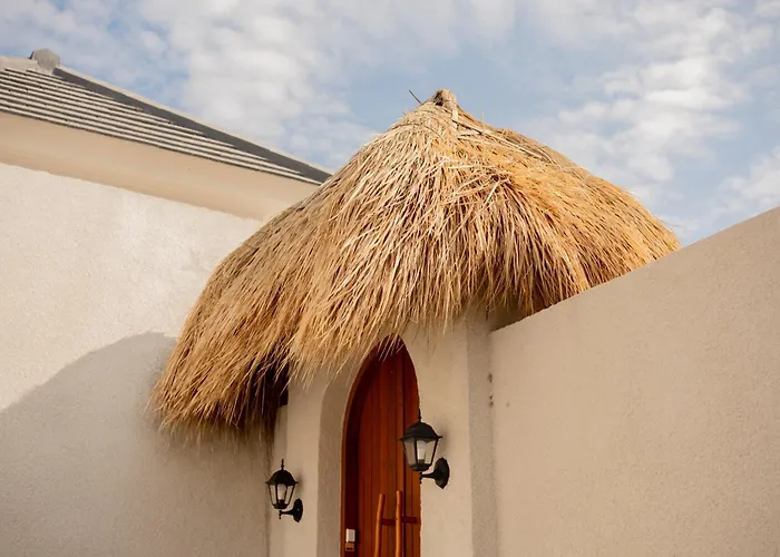 Villa Amritaz Uluwatu, Private Pool & Bbq, Premium Sound, 7 Min To Melasti Uluwatu (Bali)