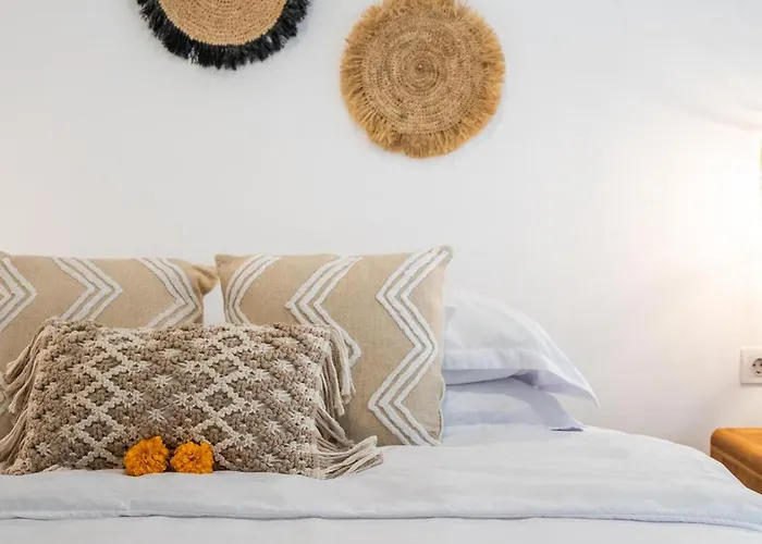 Villa Amritaz Uluwatu, Private Pool & Bbq, Premium Sound, 7 Min To Melasti Uluwatu (Bali)